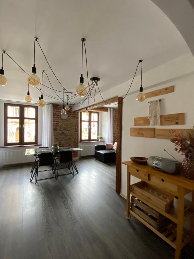 Apartament Przy Ratuszu Клодзко Экстерьер фото