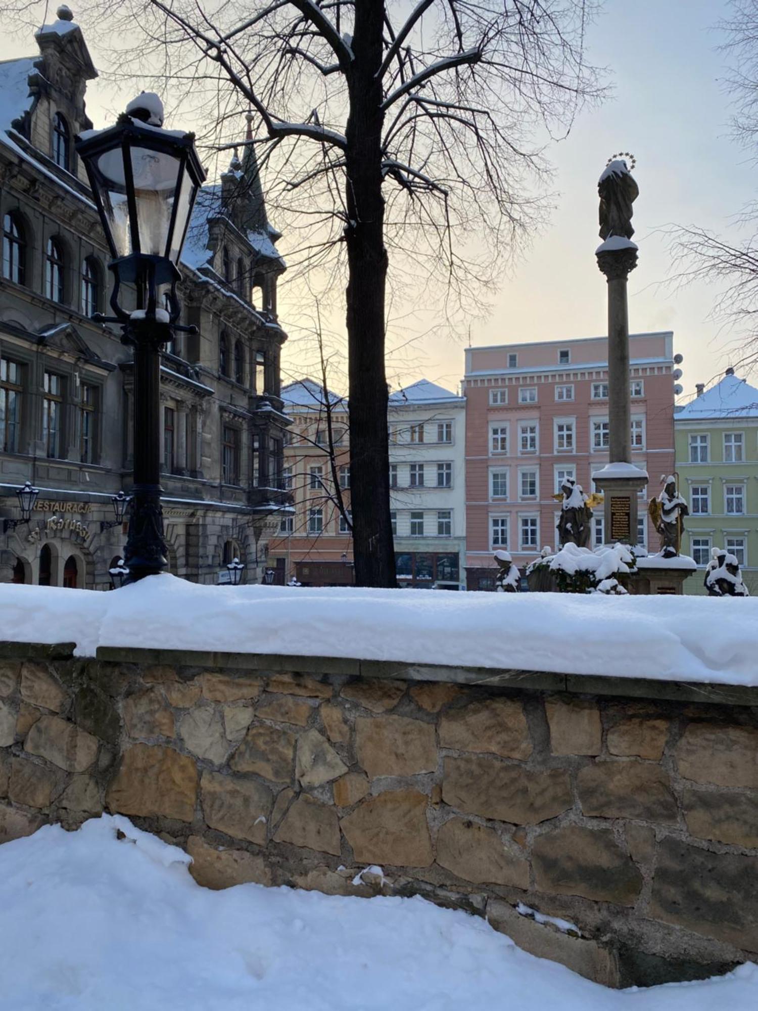 Apartament Przy Ratuszu Клодзко Экстерьер фото