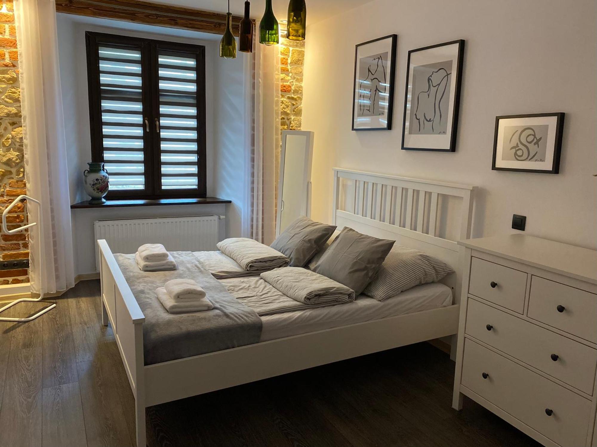 Apartament Przy Ratuszu Клодзко Экстерьер фото